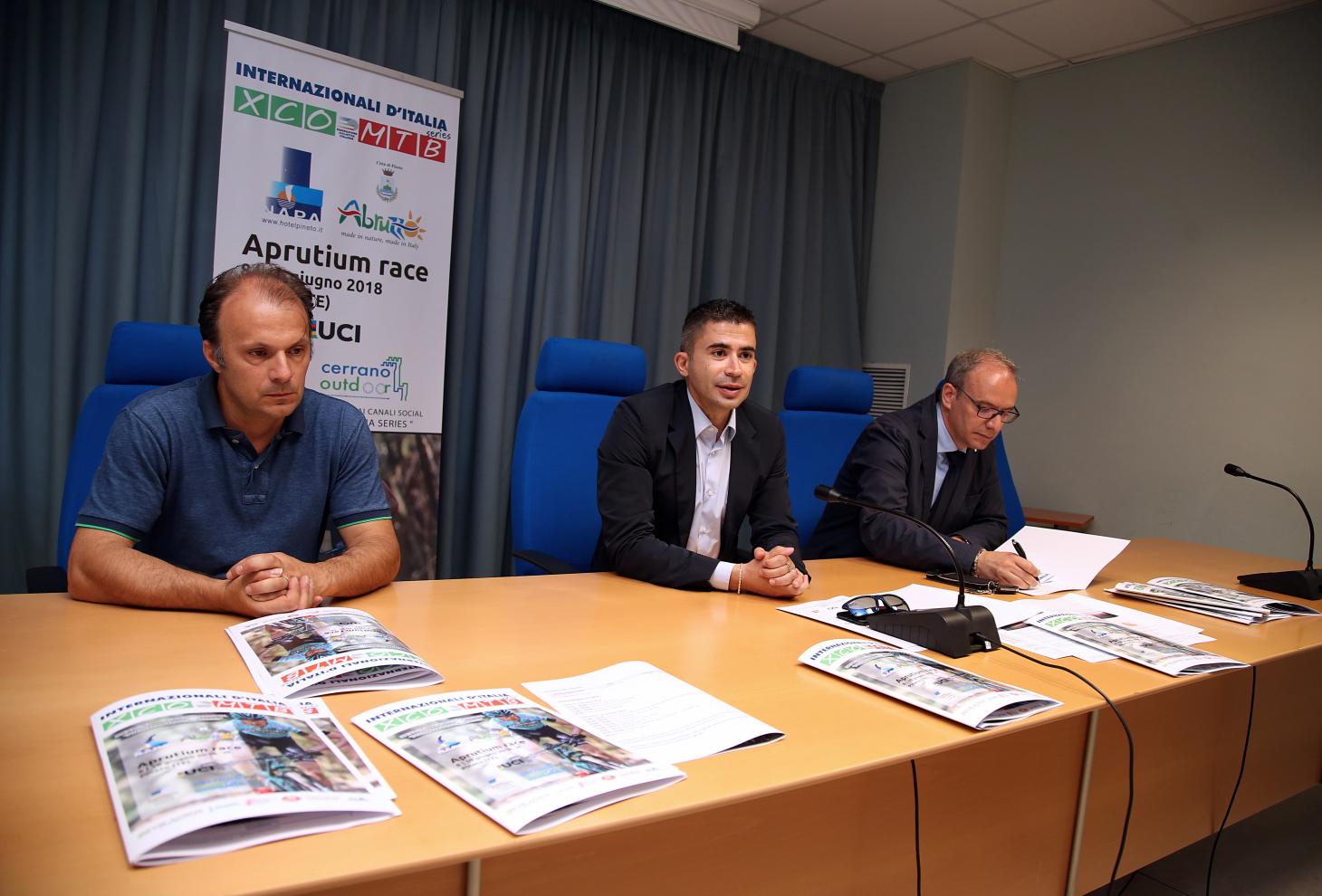nella foto: la conferenza stampa con Paolucci, Verrocchio e Cesarini 