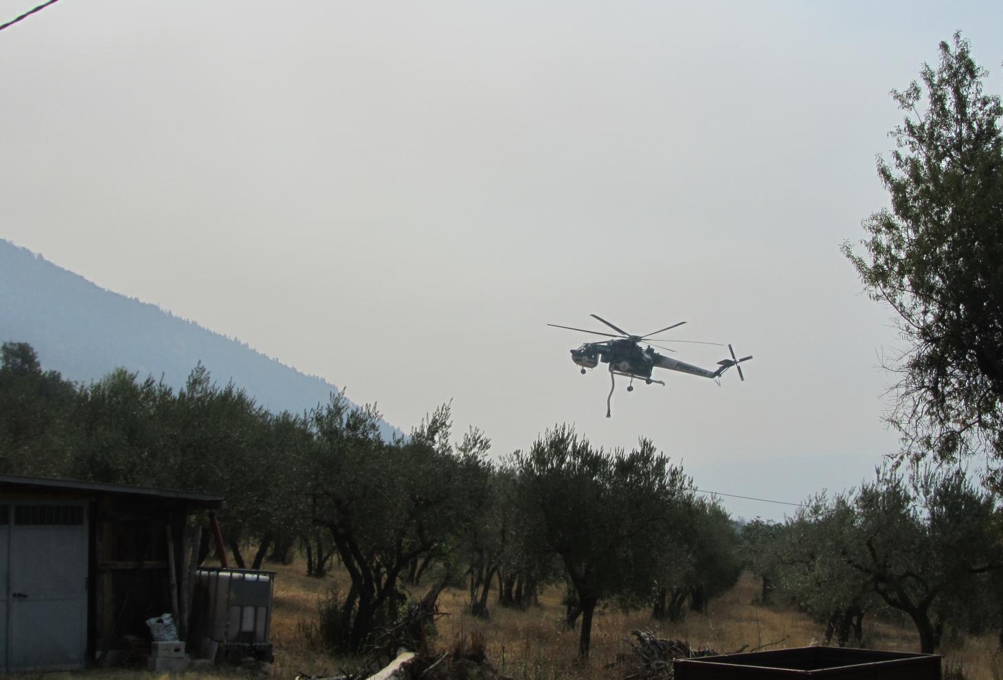 l'elicottero Erickson in azione sul Morrone