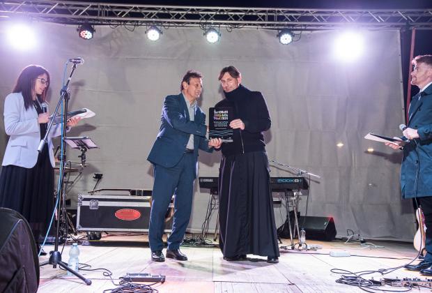 Tortoreto Città della Pace: D'Annuntiis ha premiato don Antonio Coluccia