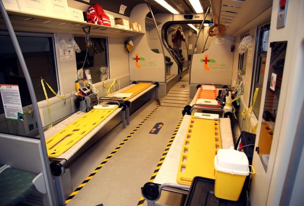 Protezione civile: presentato il treno-ambulanza della TUA